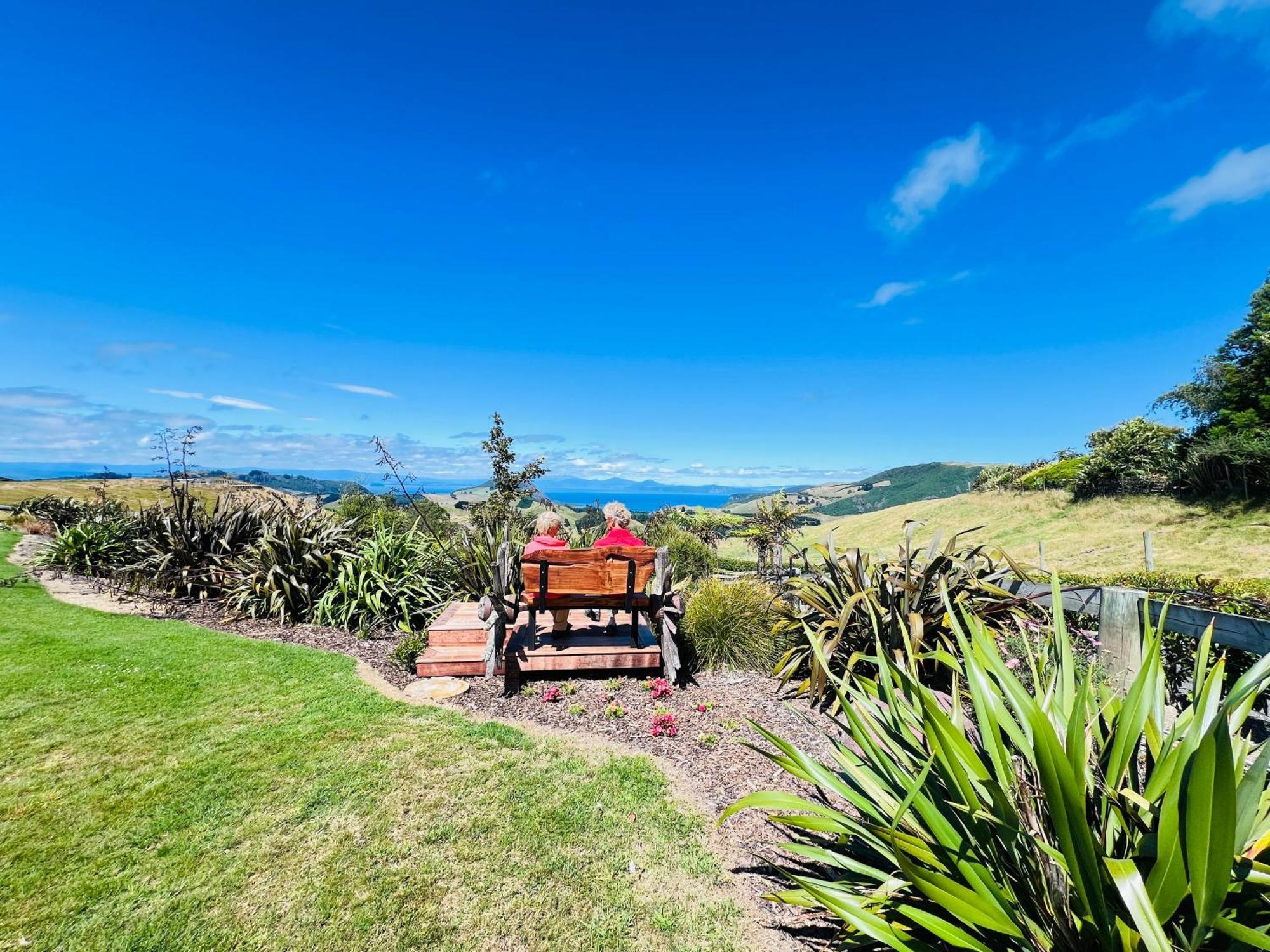 Hilltop Whakaipo Estate Taupo Exterior photo